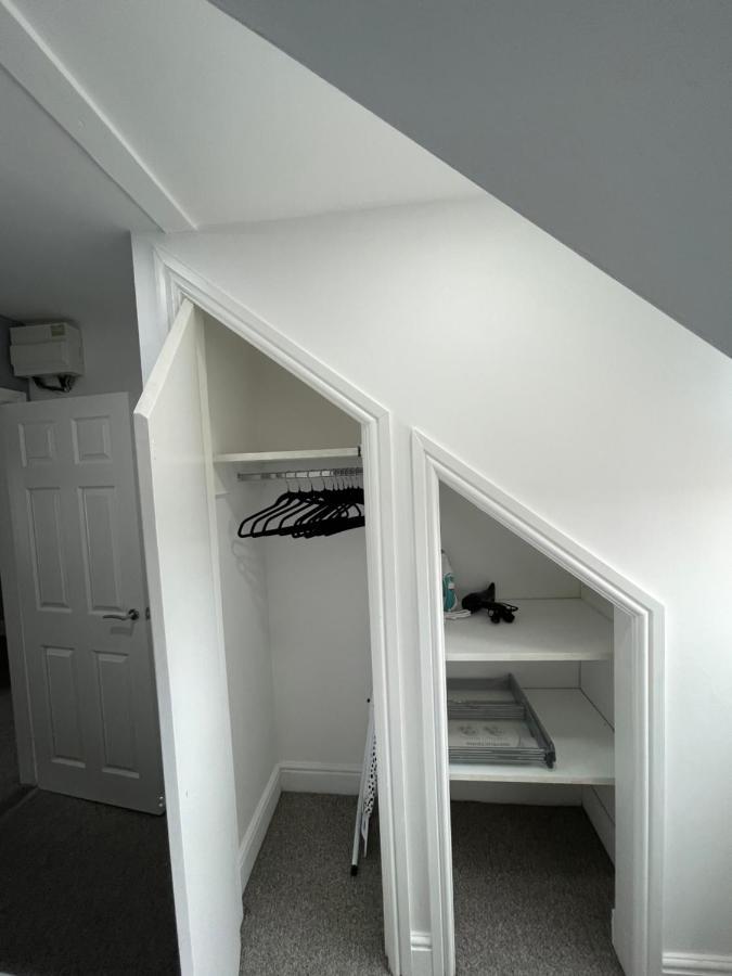 Luton Short Term Lets - Cardiff Road Daire Dış mekan fotoğraf